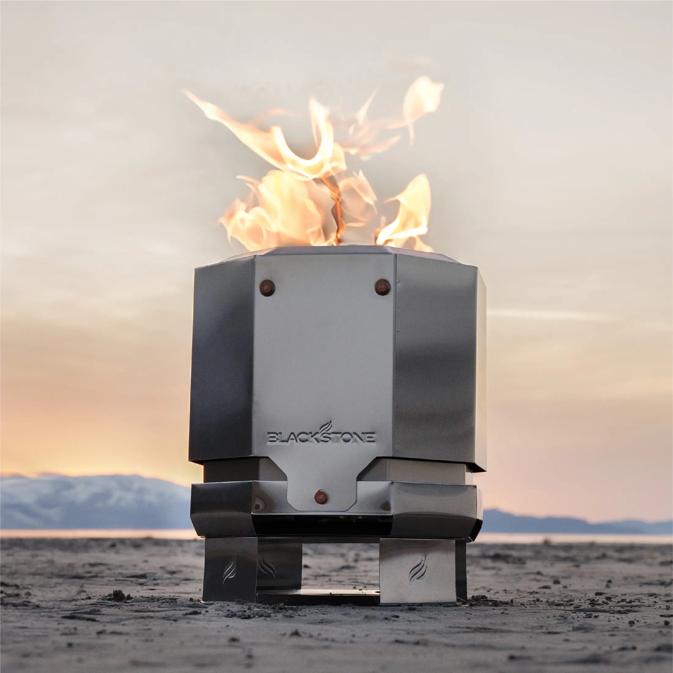 Blackstone 15" Smokeless Fire Pit - 5913 - Agent BBQ