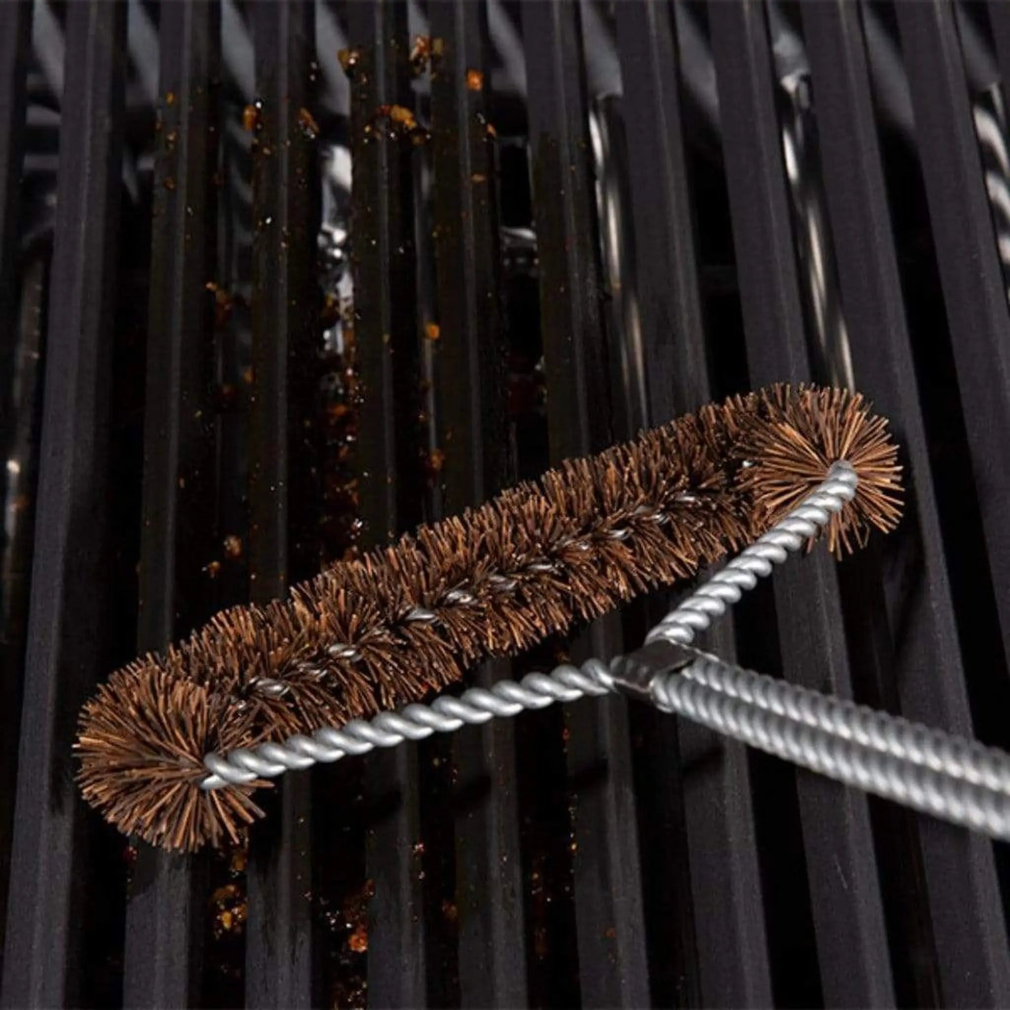 Broil King 18" Twisted Palmyra Tri-Head Wide Grill Brush Broil King