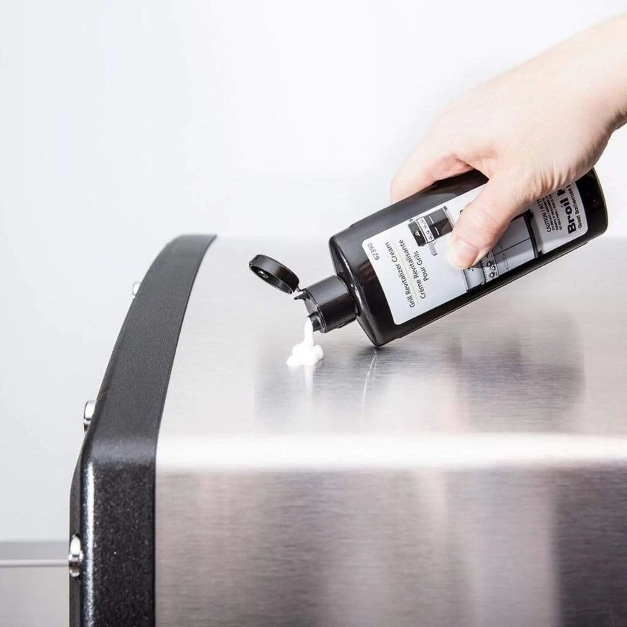 Broil King 7" Grill Revitalizer Cream Broil King