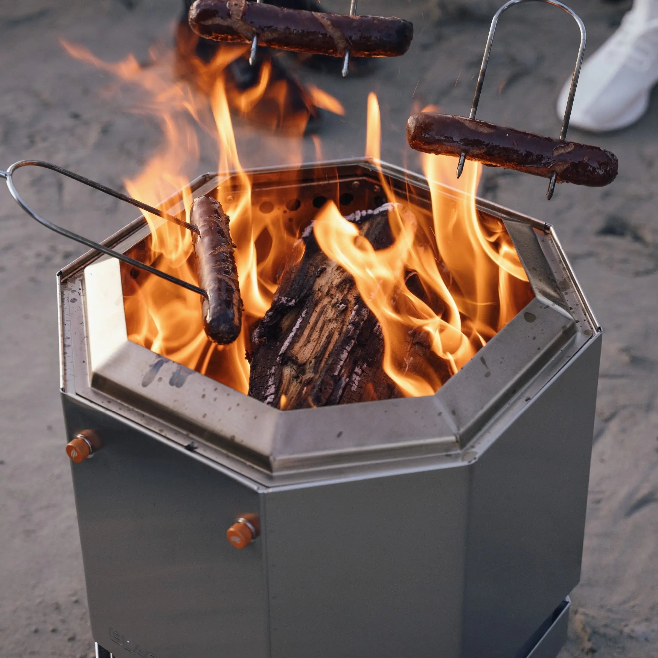 Blackstone 15" Smokeless Fire Pit - 5913 - Agent BBQ