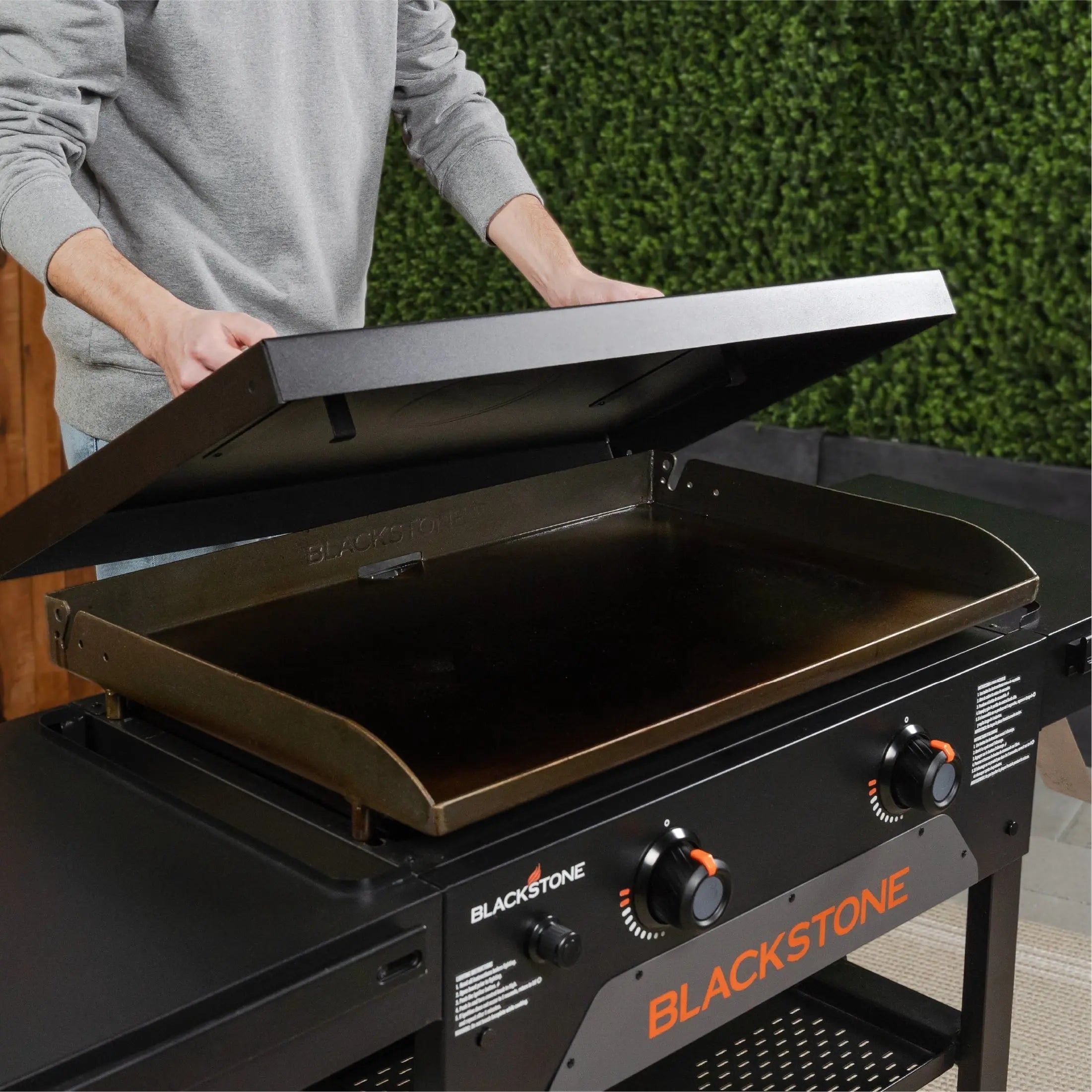 Blackstone 28" Griddle with Hard Cover - 2207 Blackstone