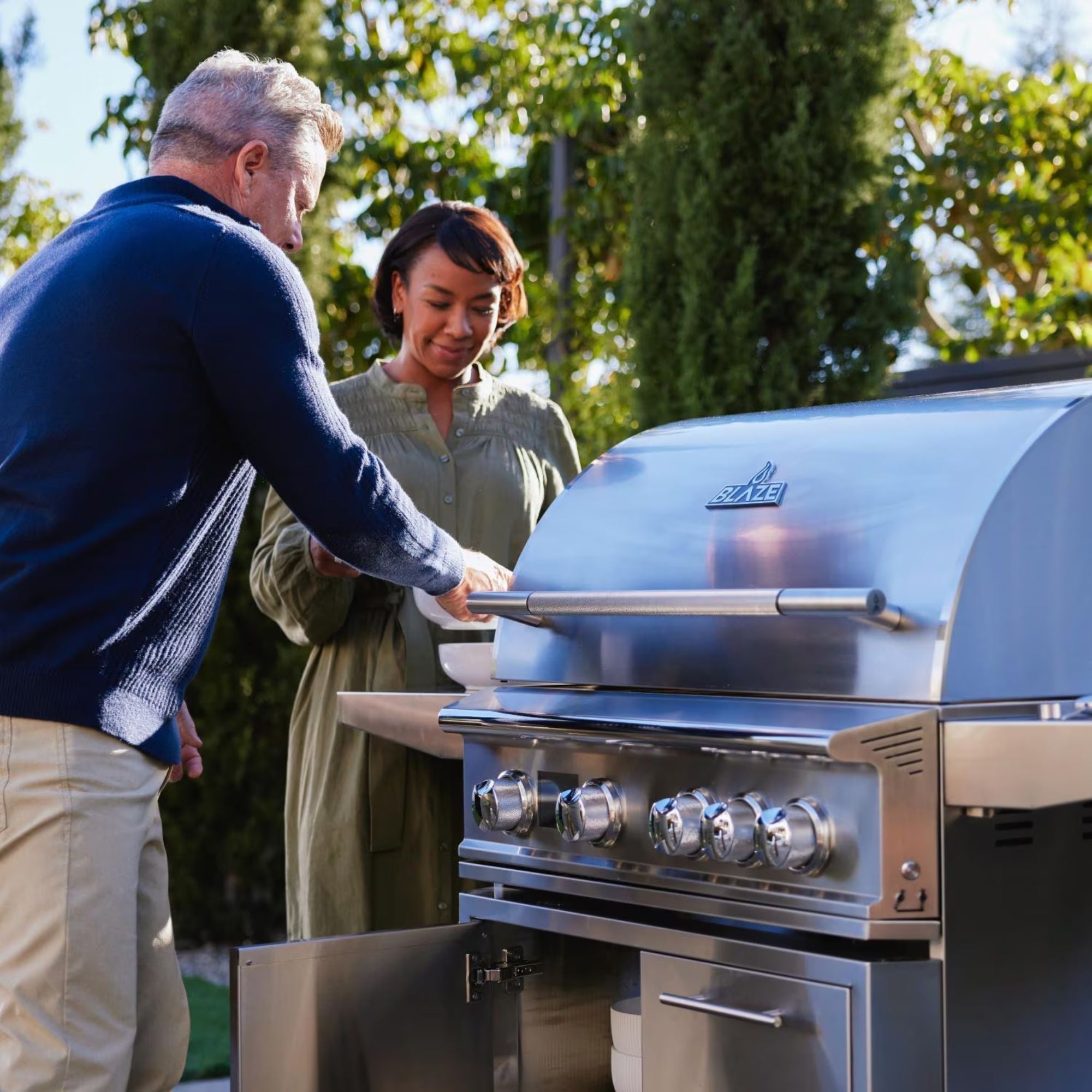 Blaze LTE PRO 32-Inch 4-Burner Freestanding Gas Grill w/ Digital Temperature Screen & Rear Infrared Burner Blaze Grills