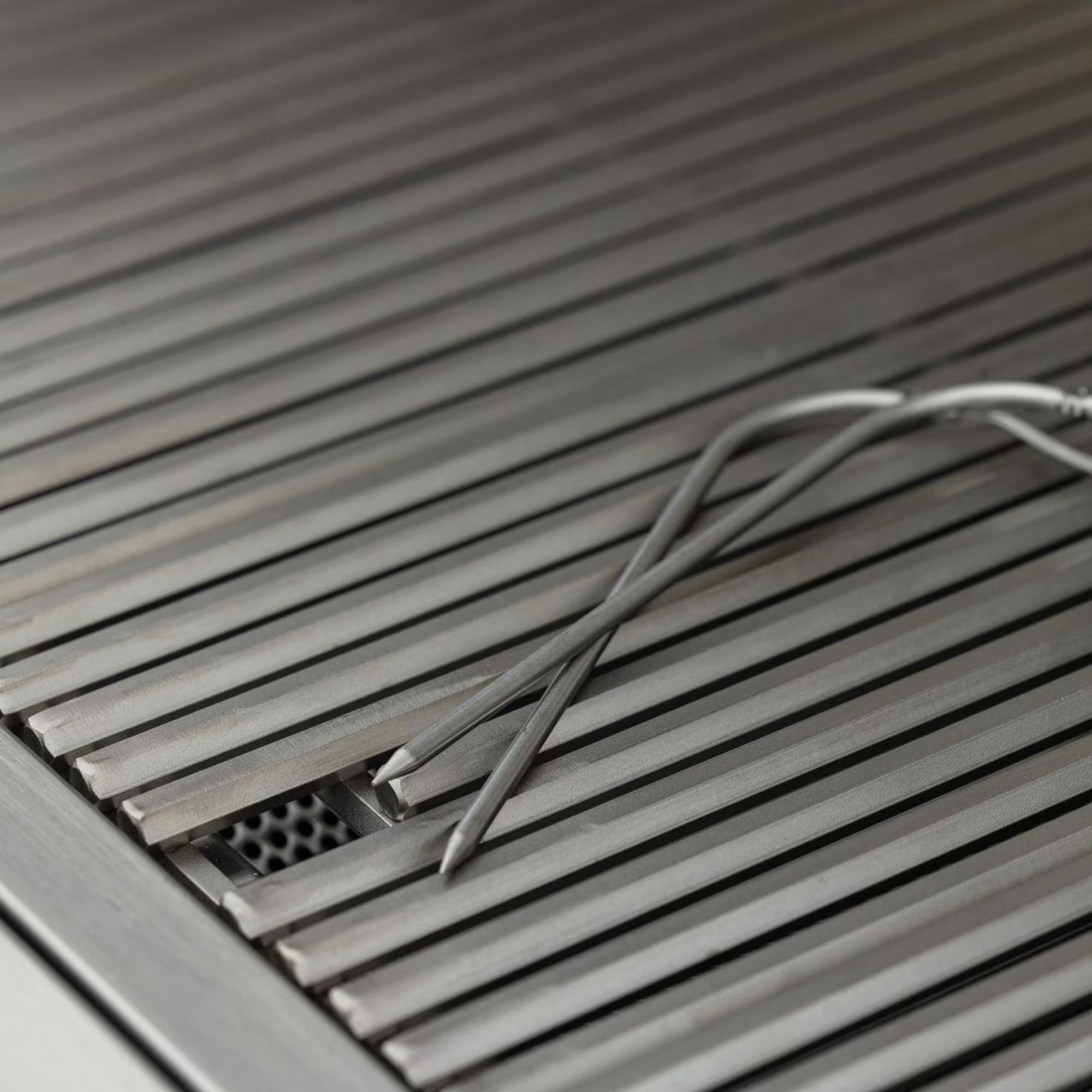 Blaze LTE PRO 32-Inch 4-Burner Freestanding Gas Grill w/ Digital Temperature Screen & Rear Infrared Burner Blaze Grills