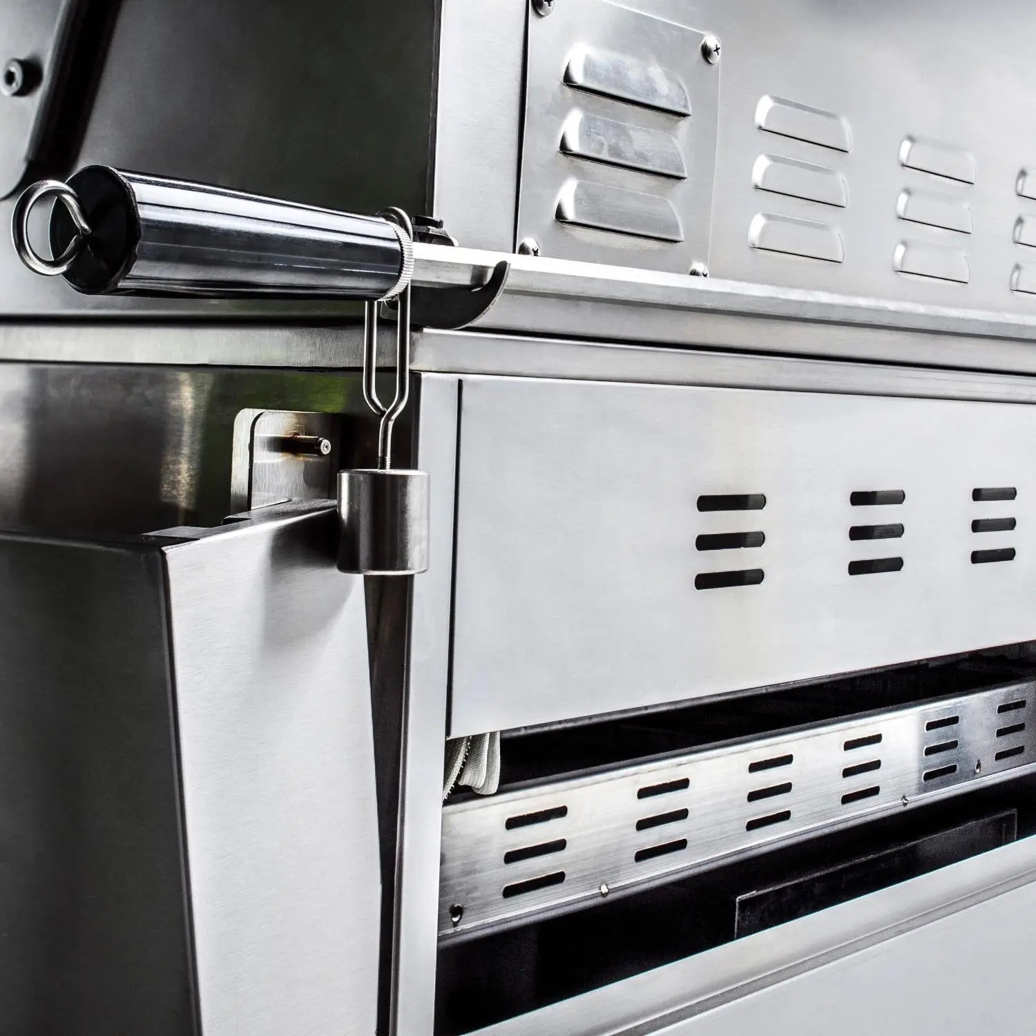 Blaze Professional LUX 44-Inch 4-Burner Built-In Natural Gas Grill With Rear Infrared Burner - BLZ-4PRO-NG/LP - Agent BBQ