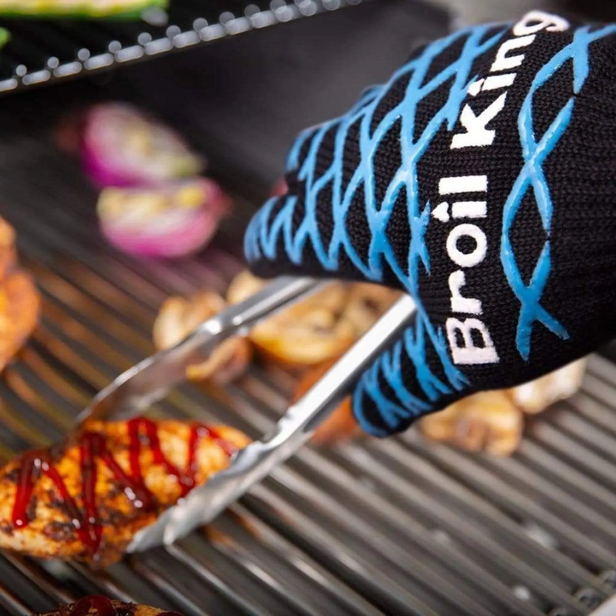 Broil King 11" Single Black w/ Blue Accents Grilling Glove Broil King