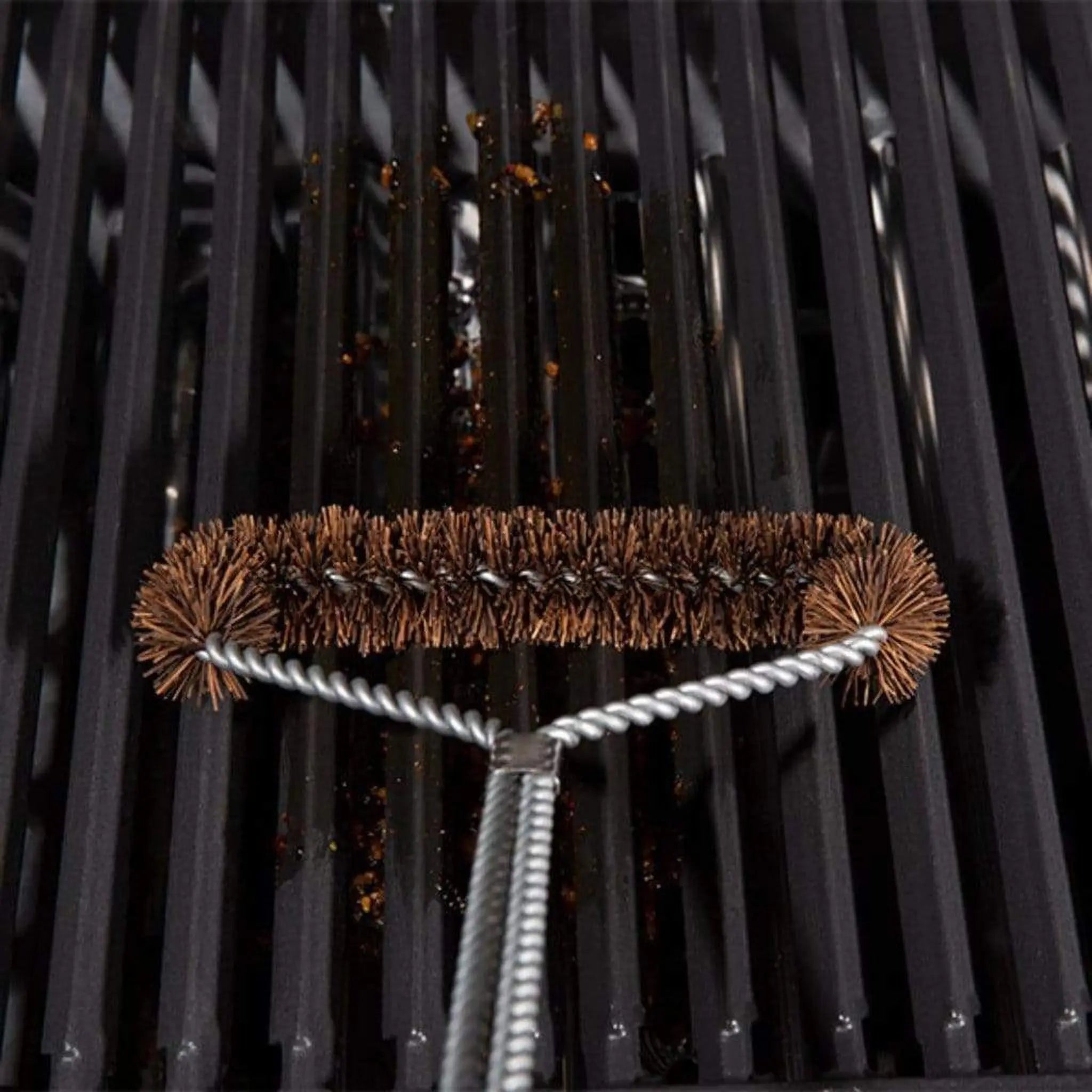 Broil King 18" Twisted Palmyra Tri-Head Wide Grill Brush Broil King