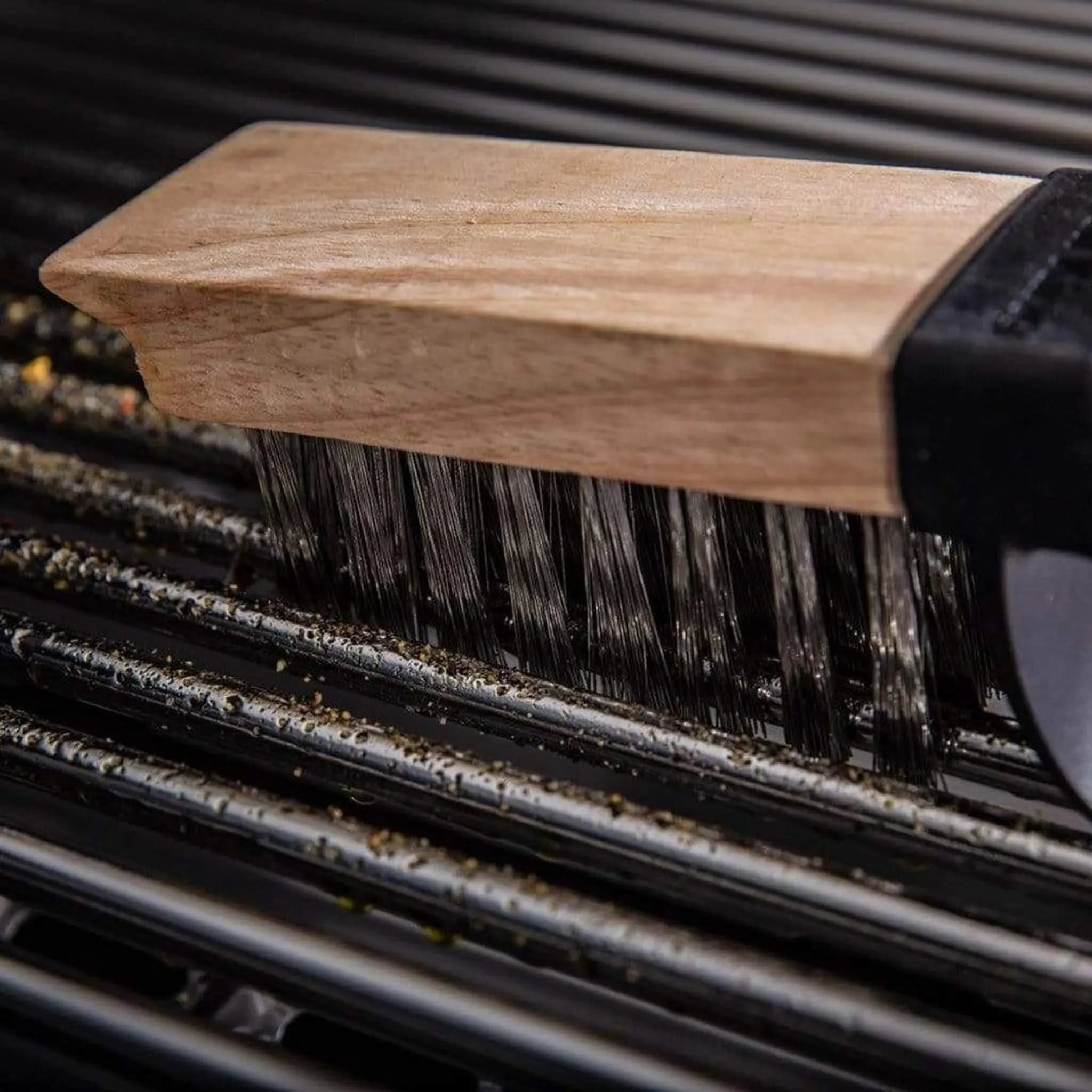 Broil King 20" Deep Stainless Steel Bristles Wood Grill Brush Broil King