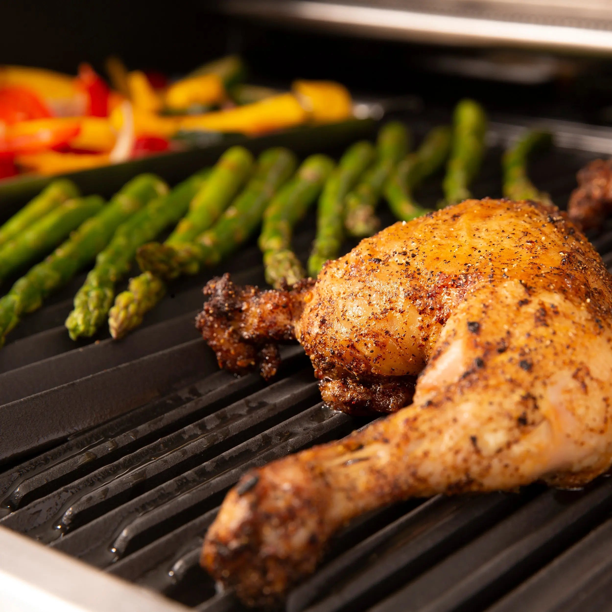 Broil King Crown S 490 Freestanding 4-Burner Gas Grill w/Side Burner & Rotisserie Broil King