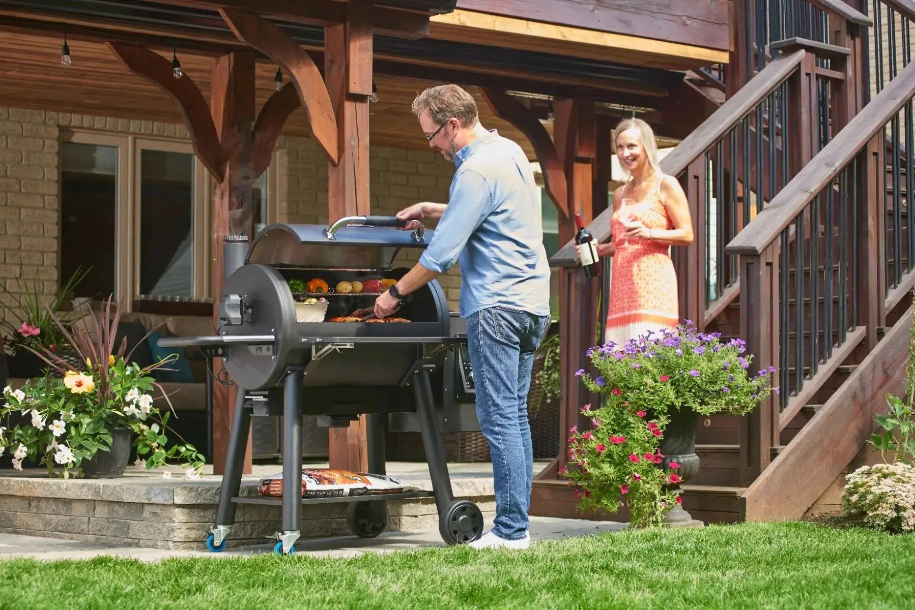 Broil King Regal Pellet 500 Pro Series 32-Inch Pellet Grill Broil King
