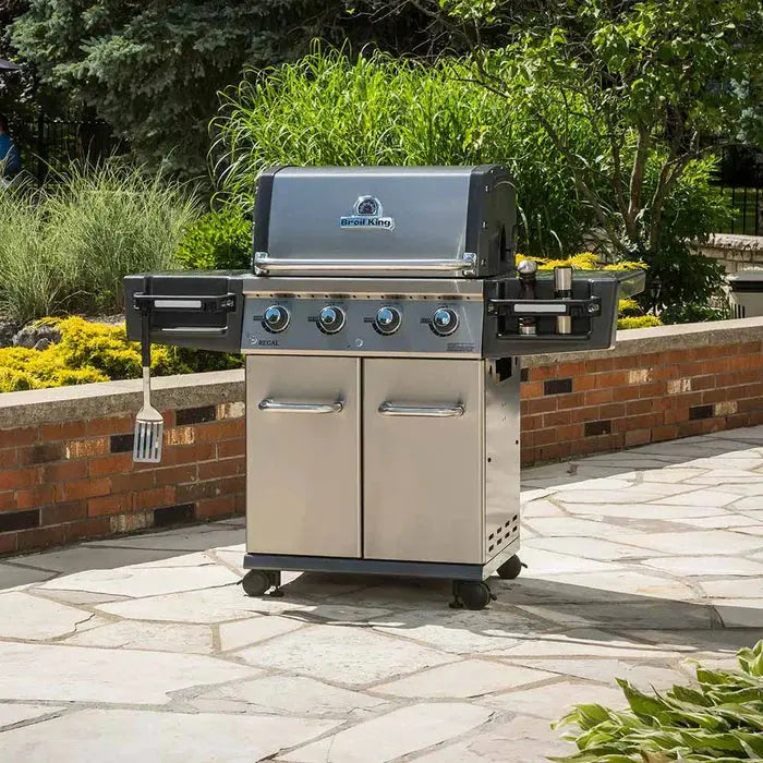 Broil King Regal S 420 Pro 4-Burner Gas Grill - Stainless Steel Broil King