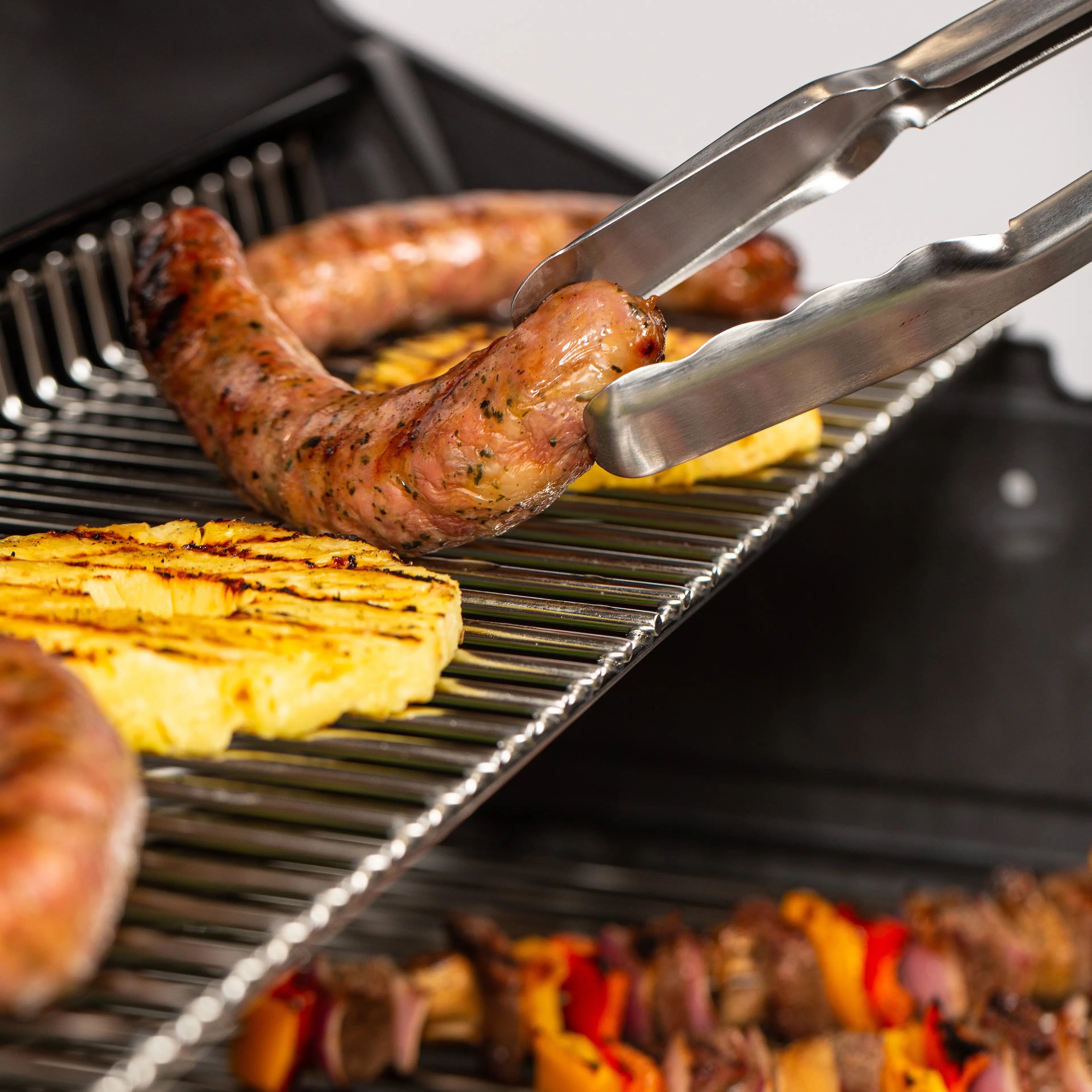 Broil King Regal S 420 Pro 4-Burner Gas Grill - Stainless Steel Broil King