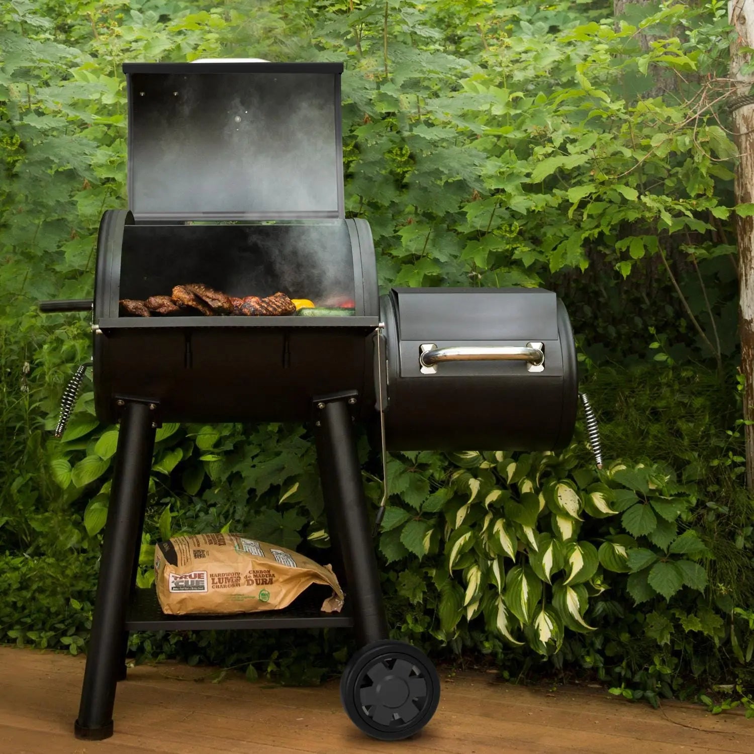 Broil King Regal™ 400 Charcoal Offset Grill Broil King