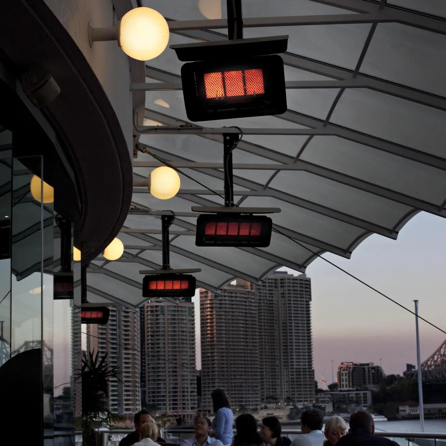 Bromic Heating - Tungsten 300 Smart-Heat 20-Inch 26,000 BTU Gas Patio Heater Bromic Heating