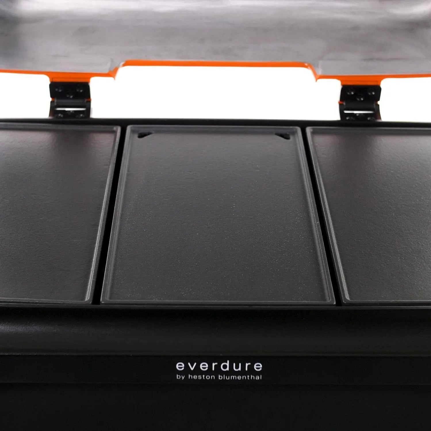 Everdure By Heston Blumenthal Outer Flat Plate For FURNACE 52-Inch Propane Grill - HBG3PLATELR - Agent BBQ