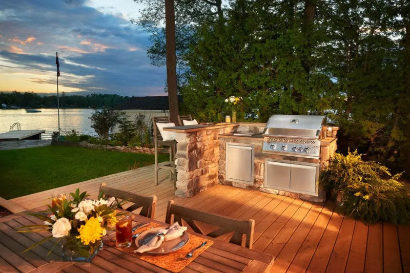 Napoleon 700 Series 5-Burner 32-Inch Built-In Natural Gas Grill w/ Rotisserie & SafetyGlow - BIG32RBSS-1 Napoleon