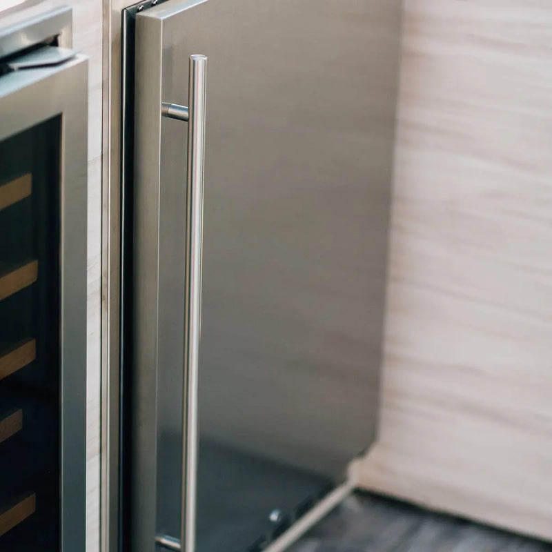 Summerset 24" 5.3c Deluxe Rated Refrigerator 304 Stainless Steel - Agent BBQ