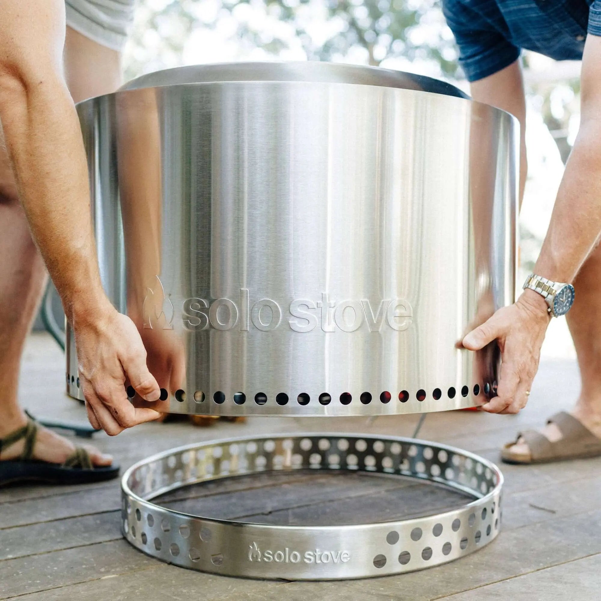 Yukon Fire Pit + Stand Bundle 2.0 Solo Stove