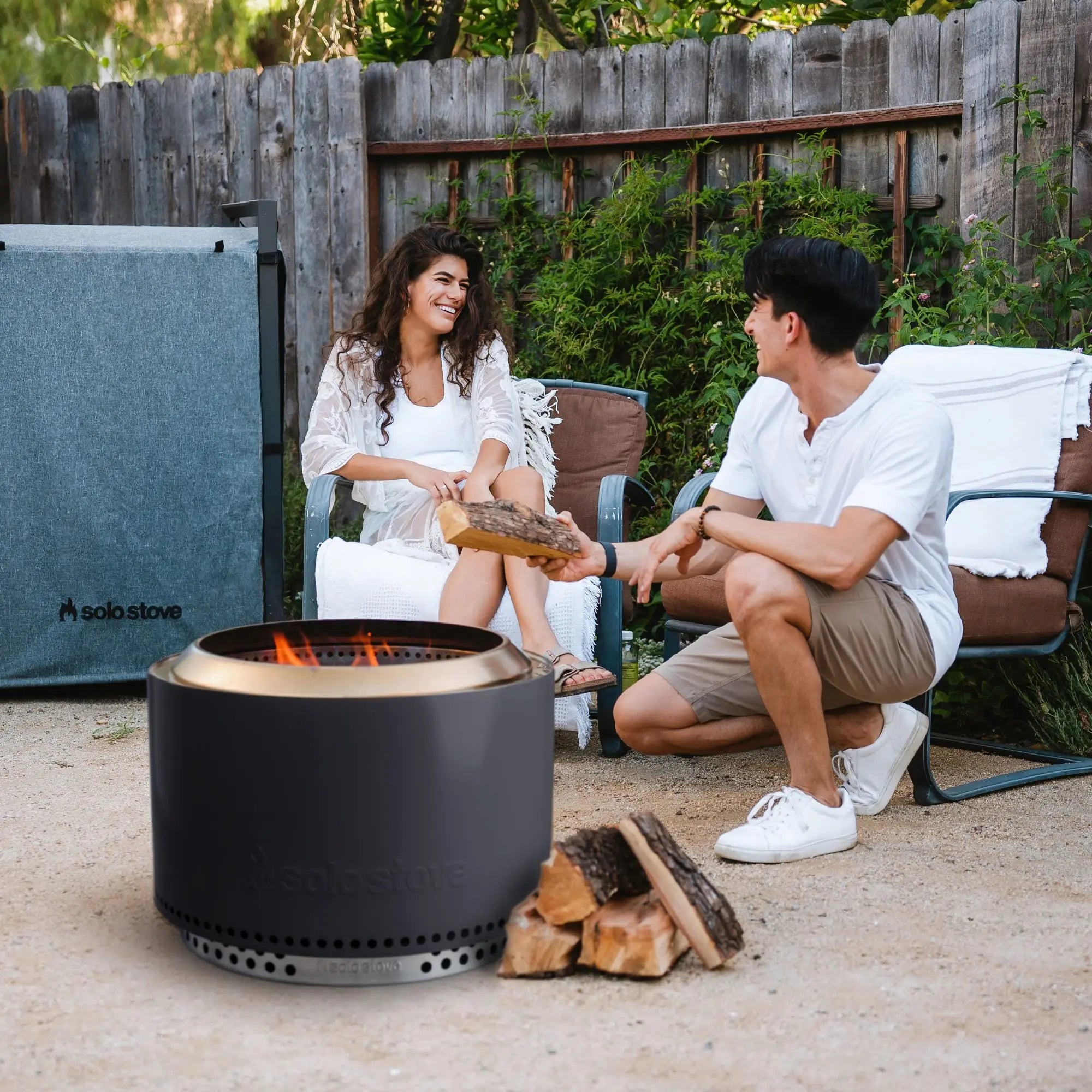 Yukon Fire Pit + Stand Bundle 2.0 Solo Stove